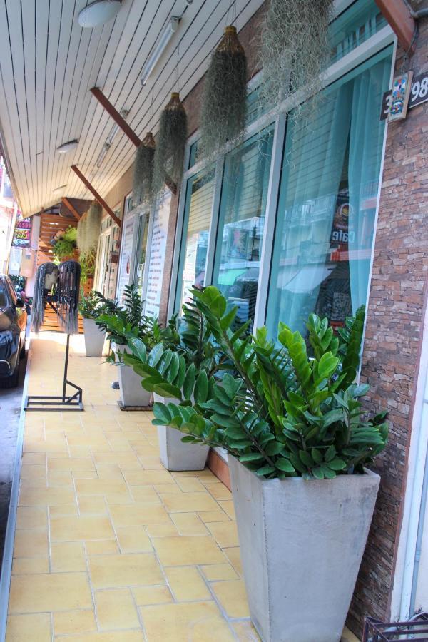 Spa Guest House Jomtien Beach Extérieur photo