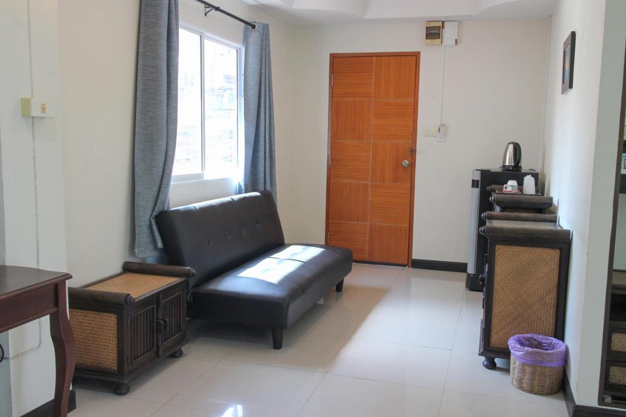 Spa Guest House Jomtien Beach Extérieur photo
