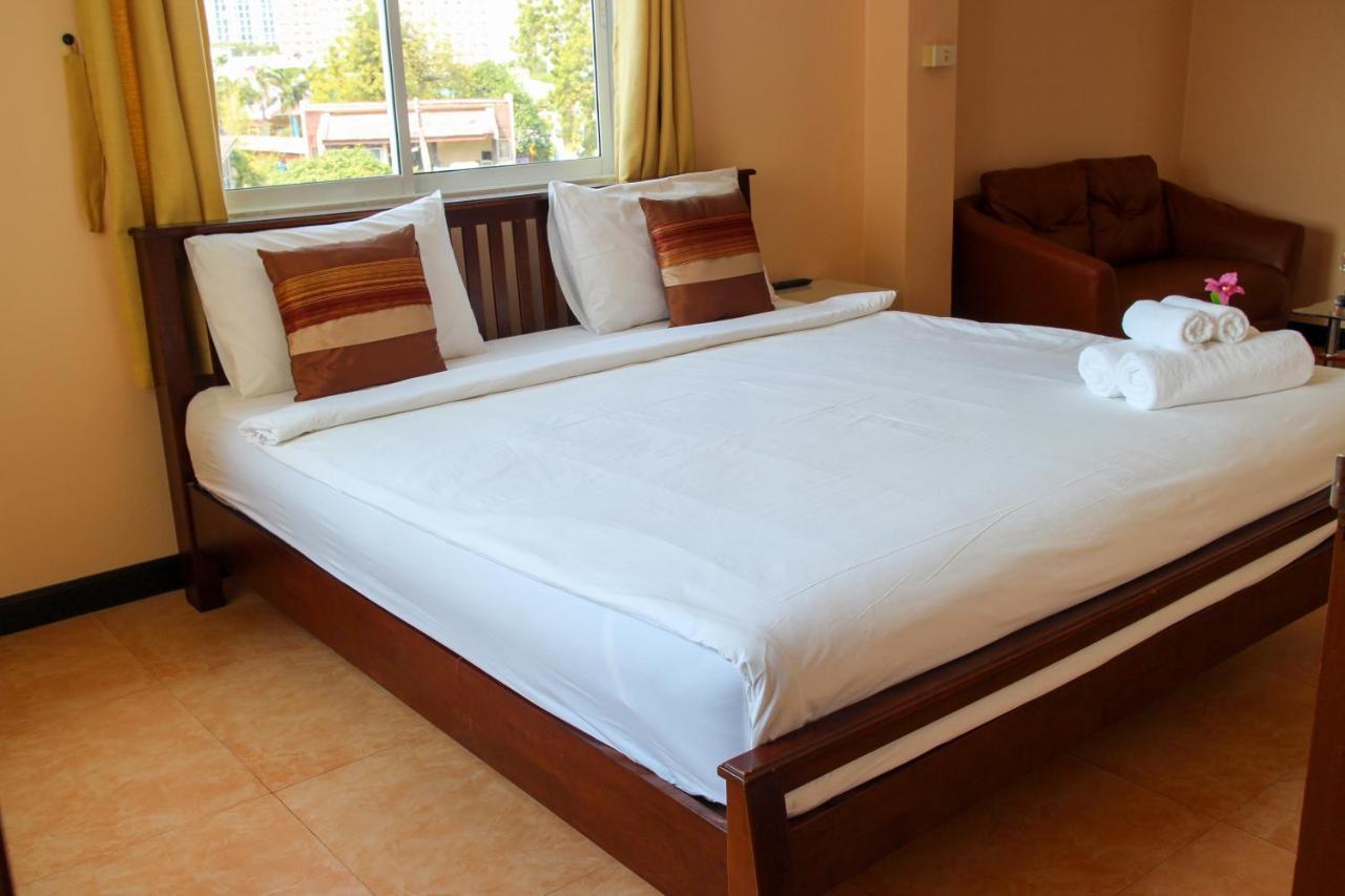 Spa Guest House Jomtien Beach Extérieur photo