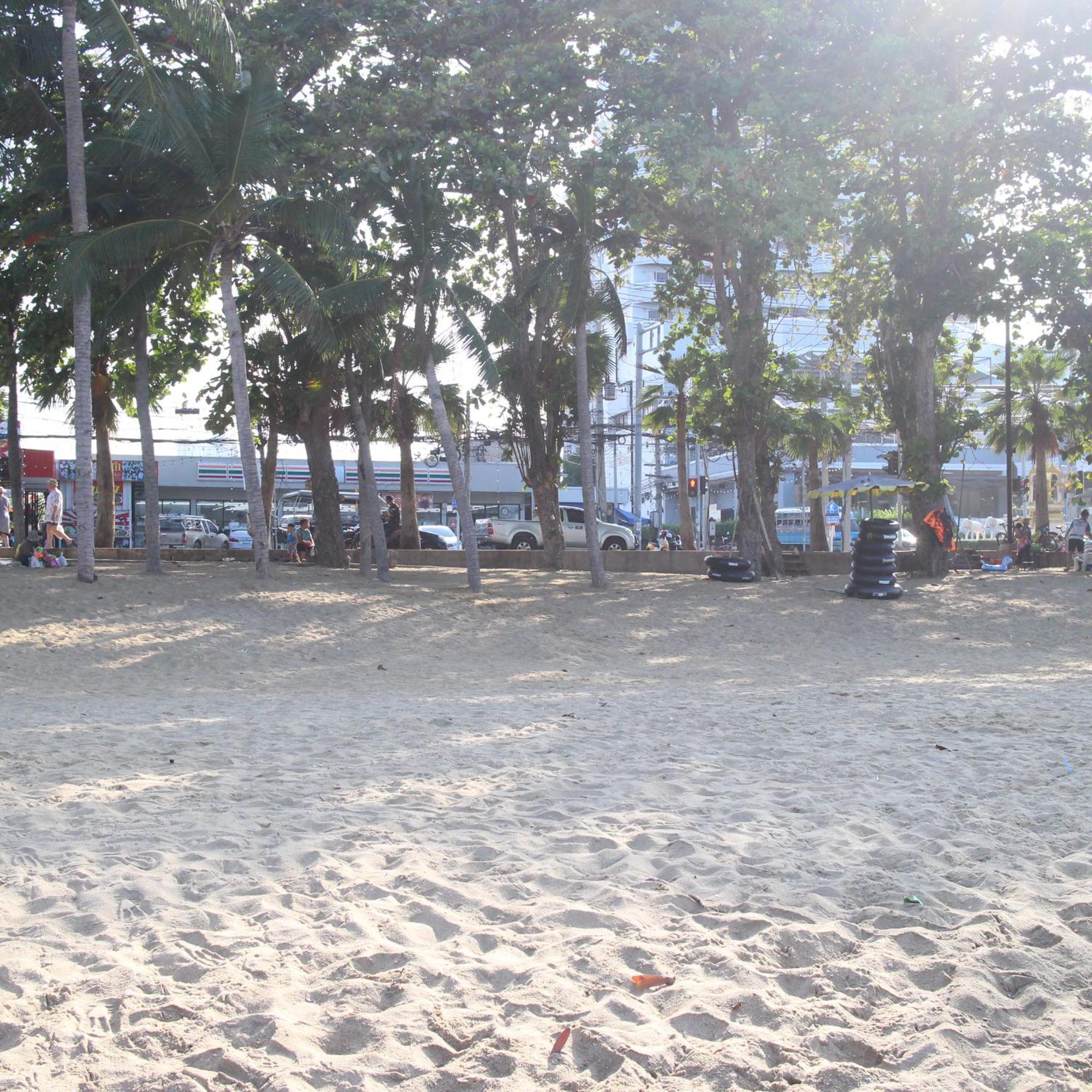 Spa Guest House Jomtien Beach Extérieur photo