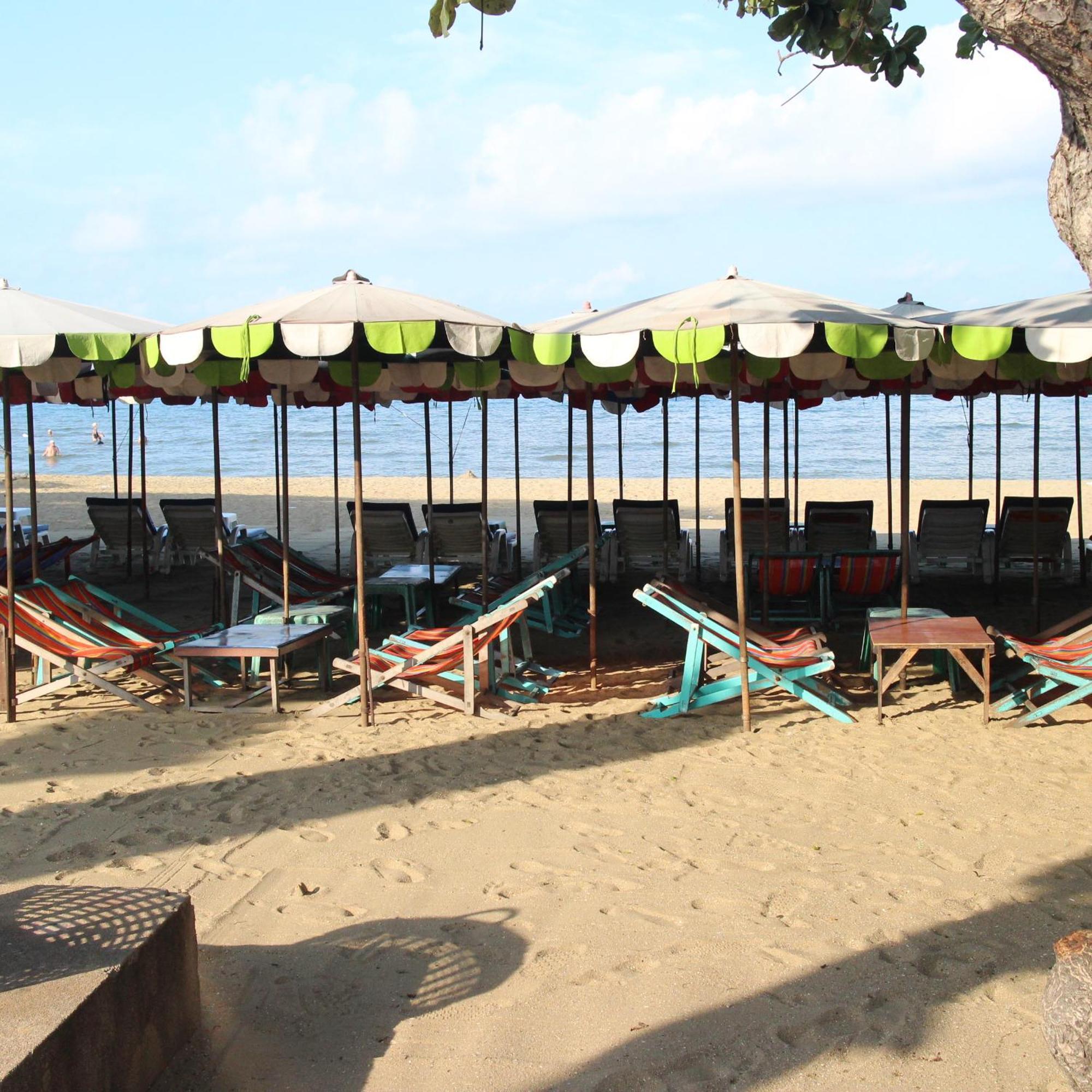 Spa Guest House Jomtien Beach Extérieur photo