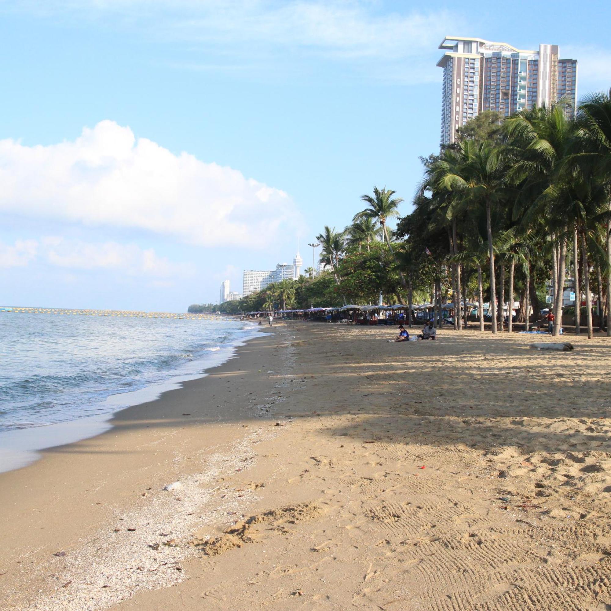 Spa Guest House Jomtien Beach Extérieur photo